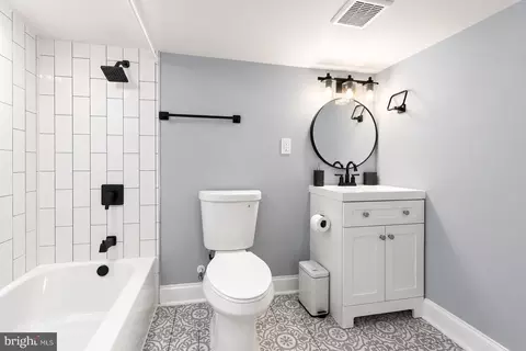 Bath - 2923 Silver Hill Ave, Baltimore, MD 21207 photo 6 of 6