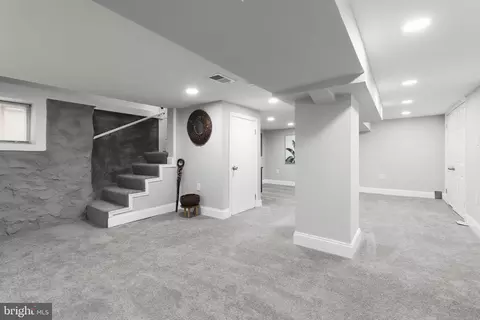 Entry Way - 2923 Silver Hill Ave, Baltimore, MD 21207 photo 13 of 13