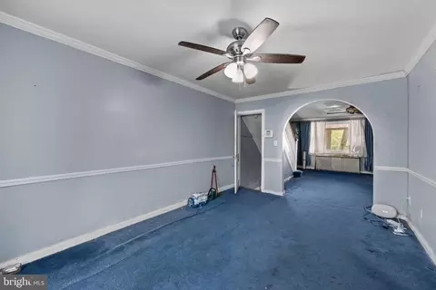 Entry Way - 5110 Chalgrove Ave, Baltimore, MD 21215 photo 2 of 7