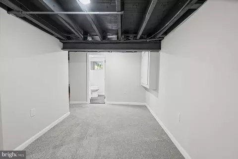 Entry Way - 609 Hollen Rd, Baltimore, MD 21212 photo 10 of 10