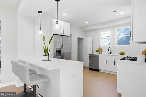 Other - 609 Hollen Rd, Baltimore, MD 21212 photo 2 of 6