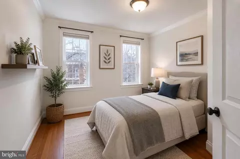 Bedroom - 1520 Byrd St, Baltimore, MD 21230 photo 4 of 5