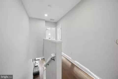 Entry Way - 2038 E Preston St, Baltimore, MD 21213 photo 6 of 9