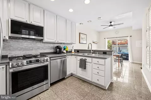 Kitchen - 1264 Battery Ave, Baltimore, MD 21230 photo 1 of 6