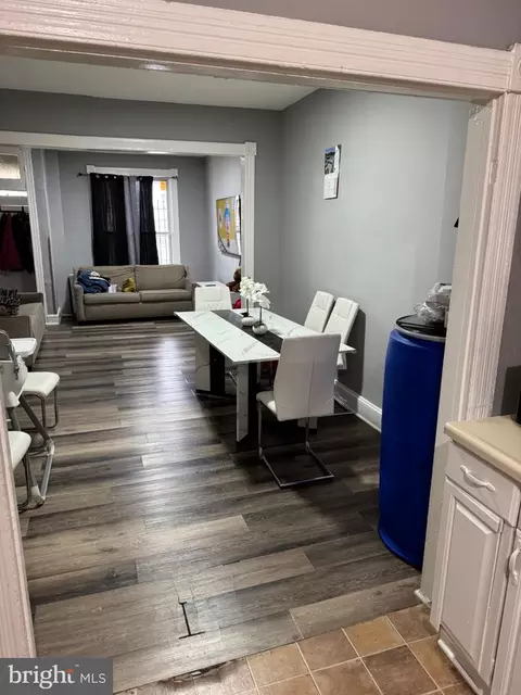 Entry Way - 1512 E 28th St E, Baltimore, MD 21218 photo 5 of 8