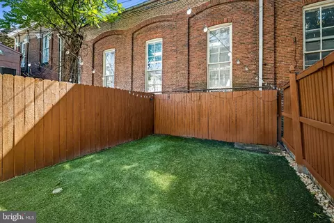 Exterior - 41 E Hamburg St, Baltimore, MD 21230 photo 7 of 15