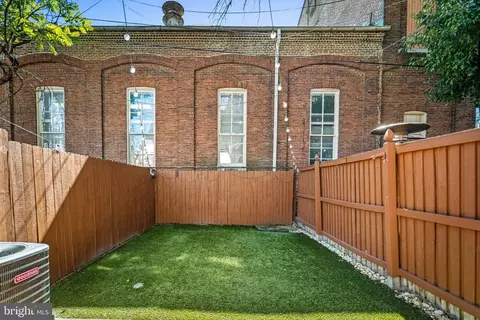 Exterior - 41 E Hamburg St, Baltimore, MD 21230 photo 6 of 15