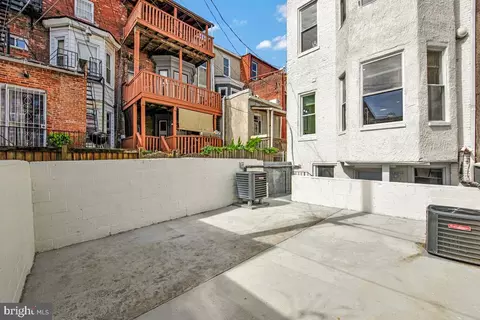 Exterior - 345 Robert St, Baltimore, MD 21217 photo 5 of 6