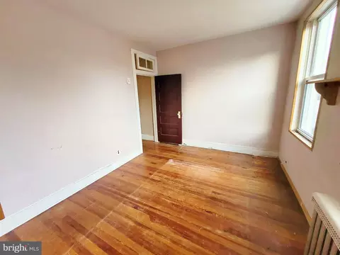 Bedroom - 618 W 36th St, Baltimore, MD 21211 photo 2 of 4