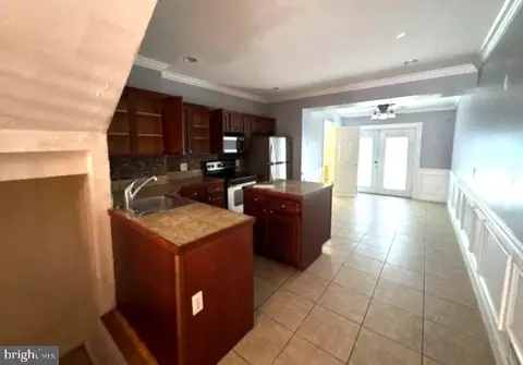 Entry Way - 3128 Dillon St, Baltimore, MD 21224 photo 2 of 2