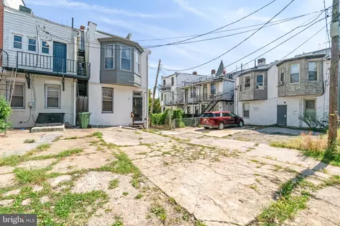 Exterior - 2500 N Calvert St, Baltimore, MD 21218 photo 2 of 3