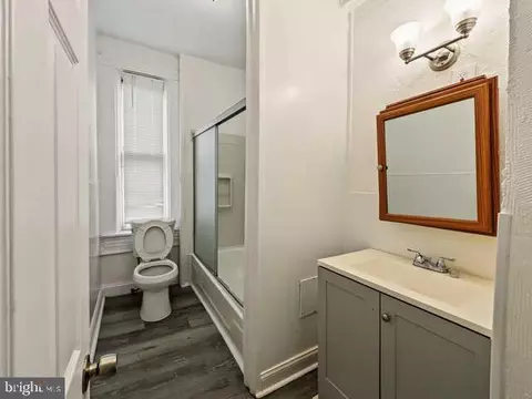 Bath - 1832 Riggs Ave, Baltimore, MD 21217 photo 1 of 1