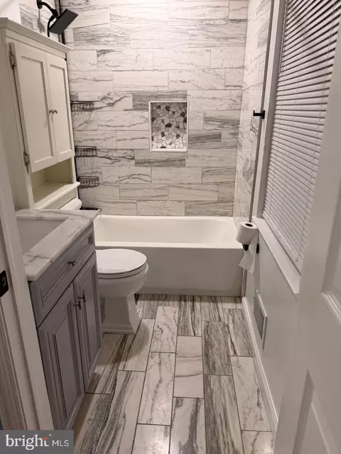 Bath - 444 E Patapsco Ave, Baltimore, MD 21225 photo 1 of 1