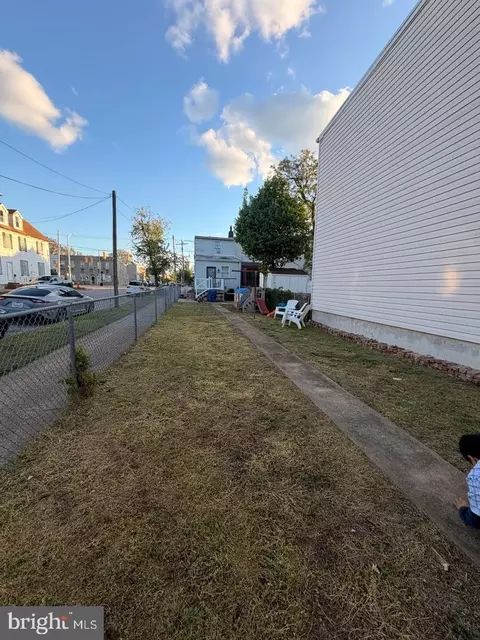 Exterior - 444 E Patapsco Ave, Baltimore, MD 21225 photo 1 of 6