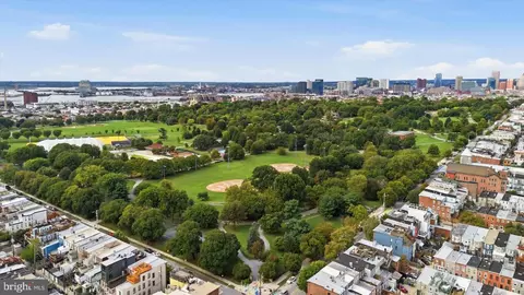 View/Area - 2926 E Baltimore St, Baltimore, MD 21224 photo 1 of 13