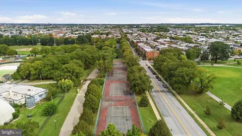 View/Area - 2926 E Baltimore St, Baltimore, MD 21224 photo 9 of 13