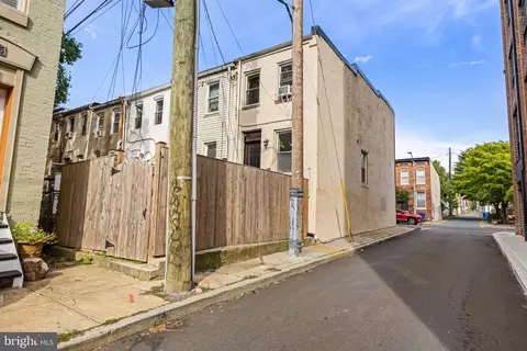 Exterior - 313 W 28th St, Baltimore, MD 21211 photo 4 of 4