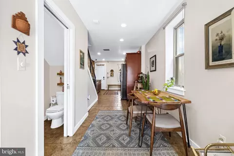 Entry Way - 313 W 28th St, Baltimore, MD 21211 photo 3 of 6
