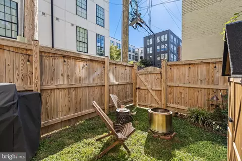 Exterior - 313 W 28th St, Baltimore, MD 21211 photo 2 of 4