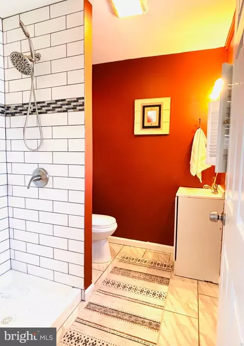 Bath - 3102 White Ave, Baltimore, MD 21214 photo 1 of 4