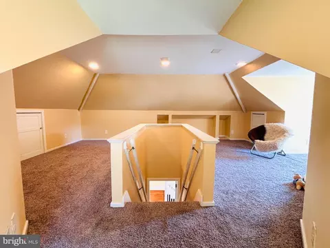 Entry Way - 3102 White Ave, Baltimore, MD 21214 photo 5 of 7