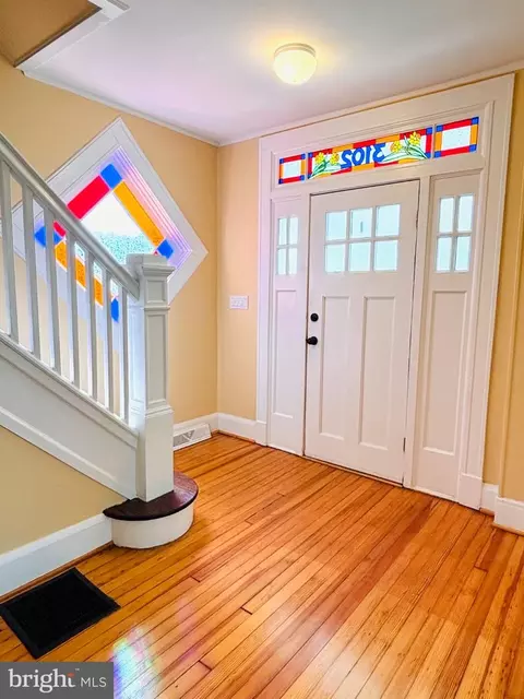 Entry Way - 3102 White Ave, Baltimore, MD 21214 photo 1 of 7