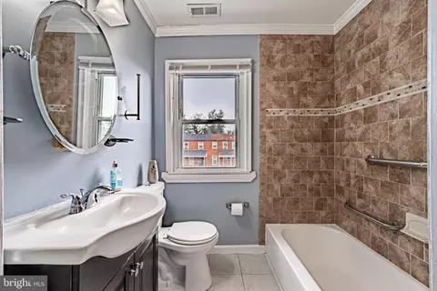 Bath - 5358 Cuthbert Ave, Baltimore, MD 21215 photo 2 of 3