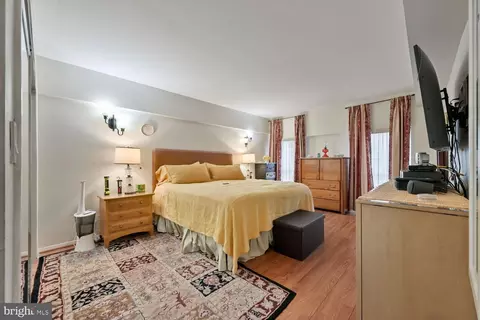 Bedroom - 3601 Clarks Ln #314, Baltimore, MD 21215 photo 1 of 4