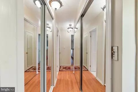 Entry Way - 3601 Clarks Ln #314, Baltimore, MD 21215 photo 3 of 3