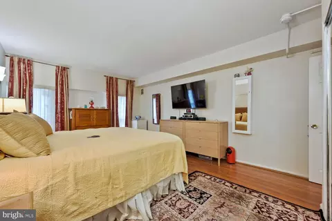 Bedroom - 3601 Clarks Ln #314, Baltimore, MD 21215 photo 3 of 4