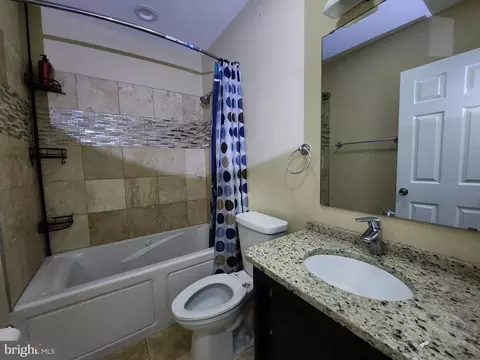 Bath - 2036 E Fayette St, Baltimore, MD 21231 photo 4 of 8