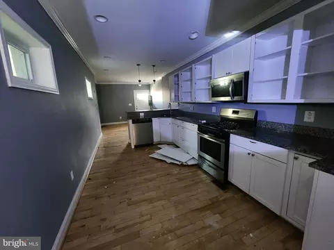 Entry Way - 2036 E Fayette St, Baltimore, MD 21231 photo 1 of 14