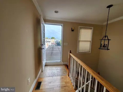 Entry Way - 2036 E Fayette St, Baltimore, MD 21231 photo 11 of 14