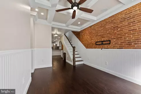 Entry Way - 3106 Dillon St, Baltimore, MD 21224 photo 2 of 8