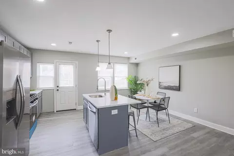 Entry Way - 4534 Finney Ave, Baltimore, MD 21215 photo 4 of 11