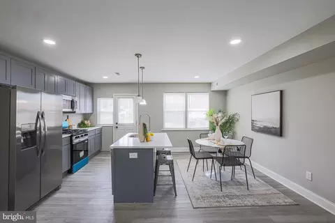 Entry Way - 4534 Finney Ave, Baltimore, MD 21215 photo 5 of 11