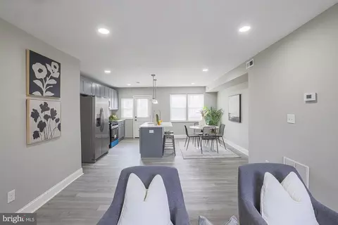 Entry Way - 4534 Finney Ave, Baltimore, MD 21215 photo 1 of 11
