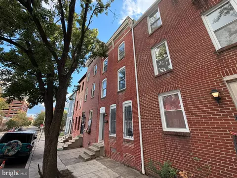 Exterior - 108 N Poppleton St, Baltimore, MD 21201 photo 2 of 6