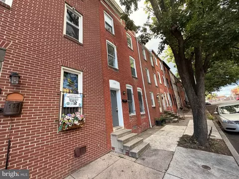 Exterior - 108 N Poppleton St, Baltimore, MD 21201 photo 1 of 6