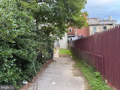 Entry Way - 108 N Poppleton St, Baltimore, MD 21201 photo 5 of 5