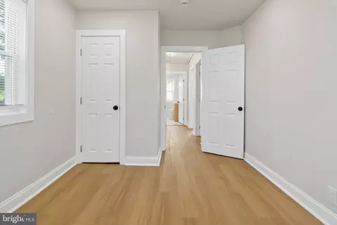 Entry Way - 5906 Ayleshire Rd, Baltimore, MD 21239 photo 5 of 5