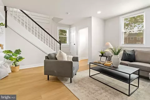 Living - 5906 Ayleshire Rd, Baltimore, MD 21239 photo 2 of 4