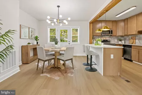 Dining - 5906 Ayleshire Rd, Baltimore, MD 21239 photo 1 of 4