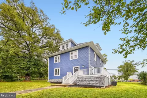 2507 Queen Anne Rd, Baltimore, MD 21216