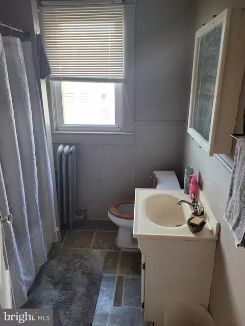 Bath - 406 Rossiter Ave, Baltimore, MD 21212 photo 1 of 1