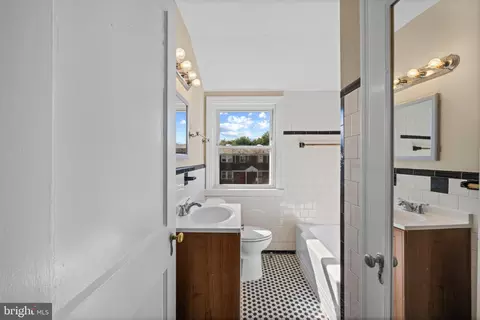 Bath - 3434 Mayfield Ave, Baltimore, MD 21213 photo 1 of 3