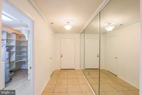 Entry Way - 3041 Fallstaff Rd #405D, Baltimore, MD 21209 photo 1 of 1
