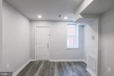 Entry Way - 1318 N Spring St, Baltimore, MD 21213 photo 5 of 14