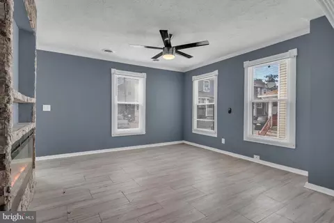 Entry Way - 4113 Grace Ct, Baltimore, MD 21226 photo 1 of 7