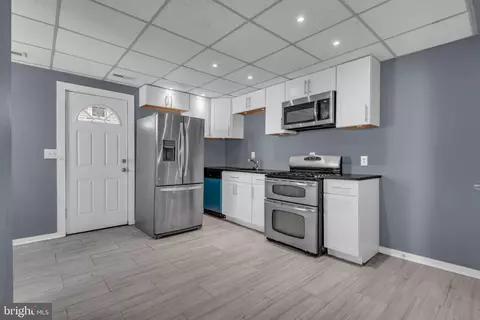 Kitchen - 4113 Grace Ct, Baltimore, MD 21226 photo 1 of 2